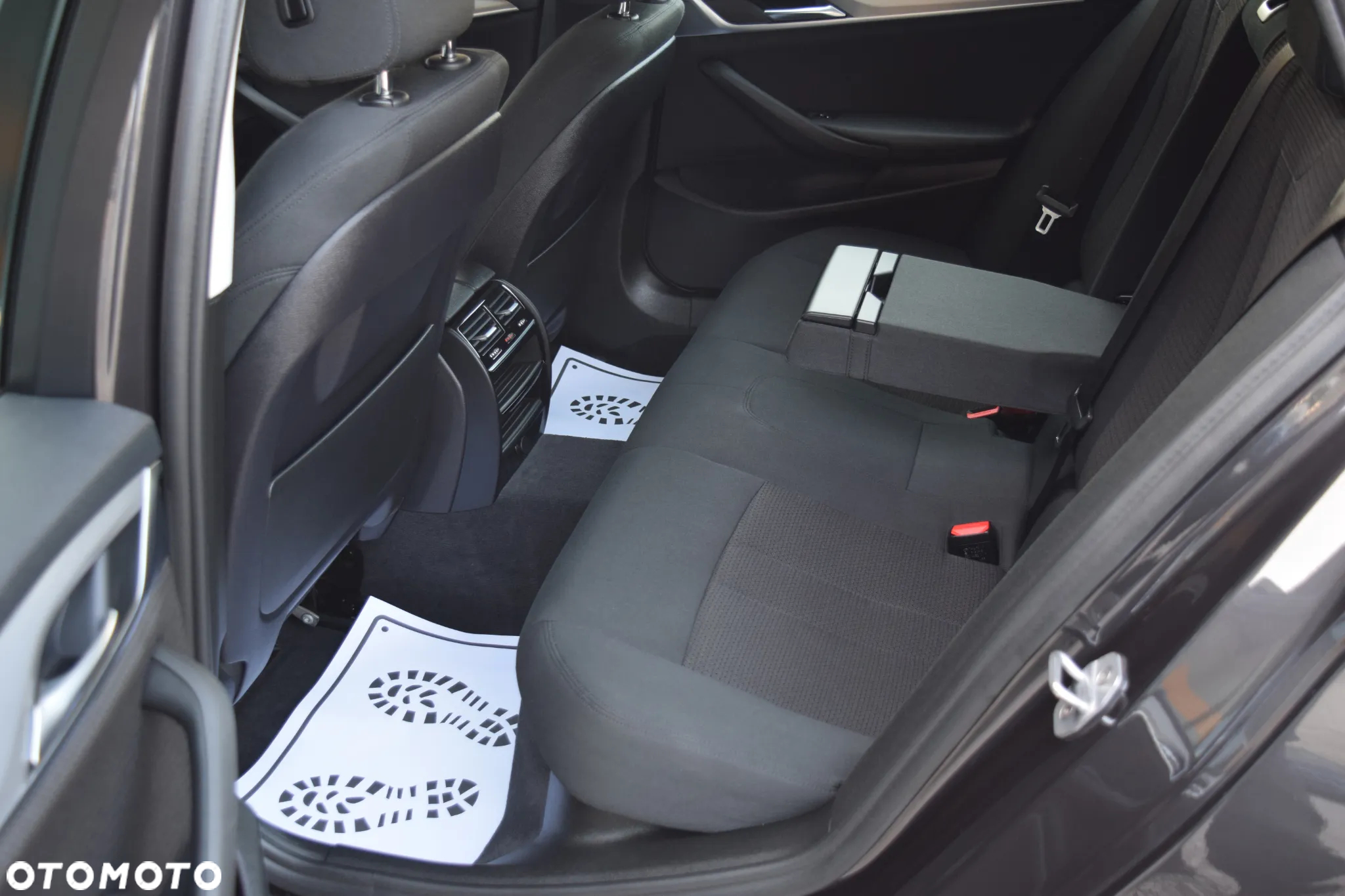 BMW Seria 5 530i GPF Sport - 32