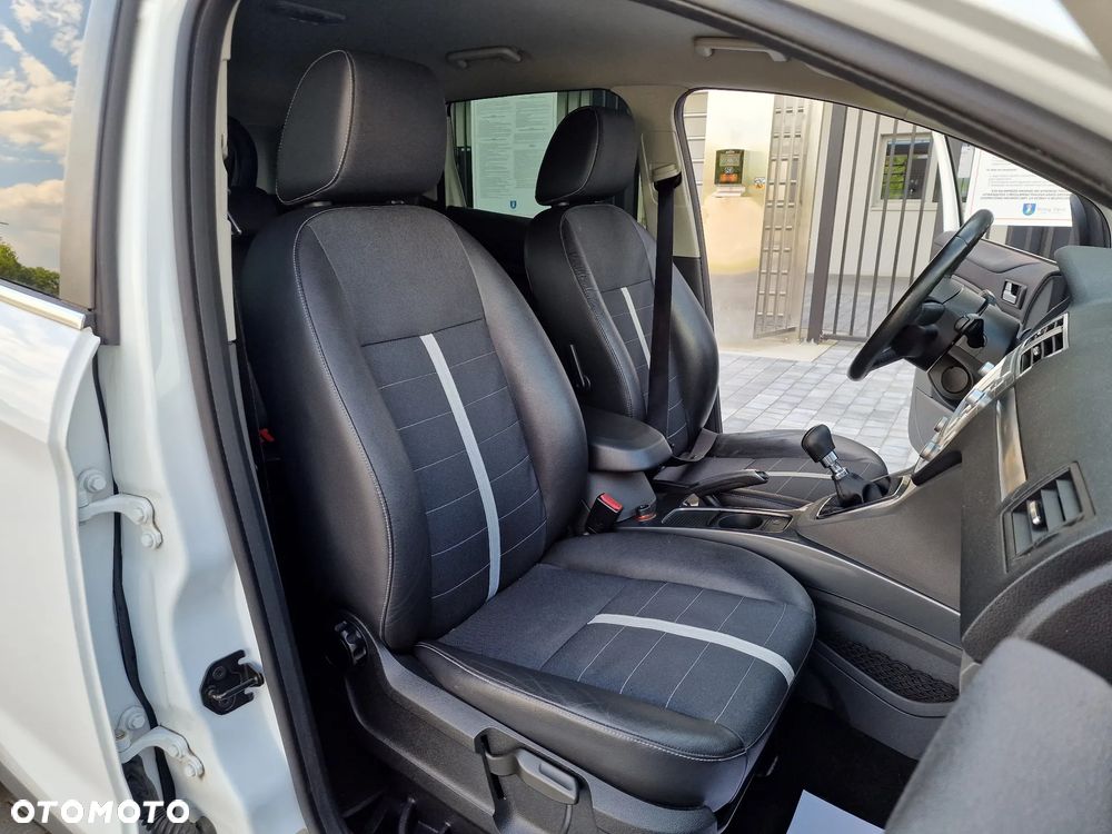 Ford Kuga 2.0 TDCi 4x4 Trend - 30