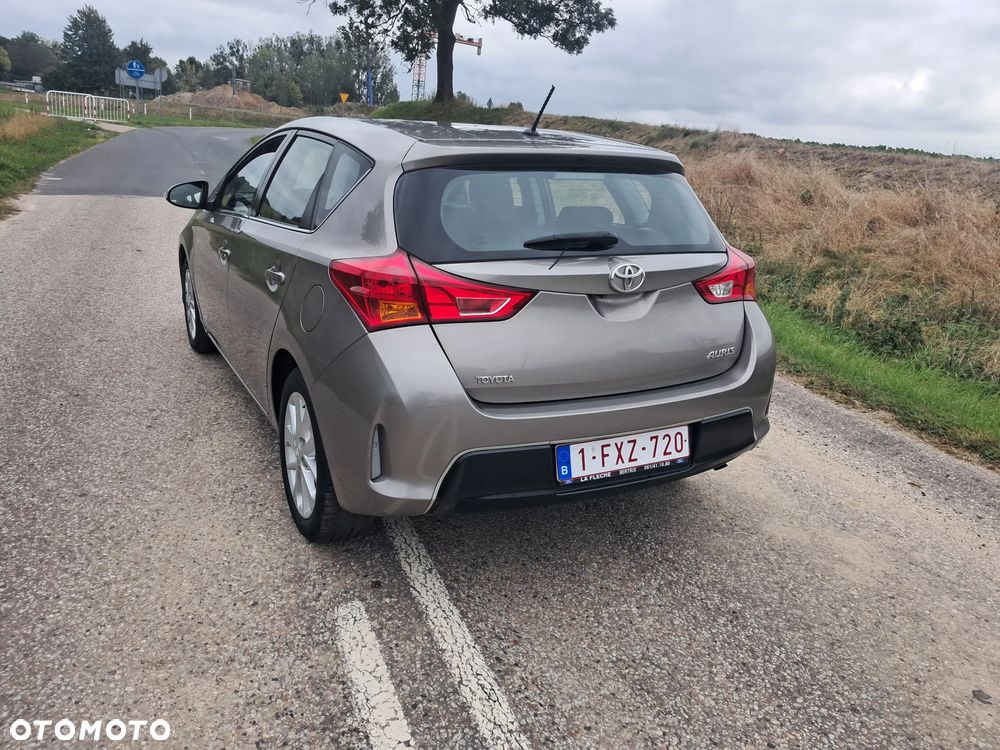 Toyota Auris 1.4 D-4D Active - 16