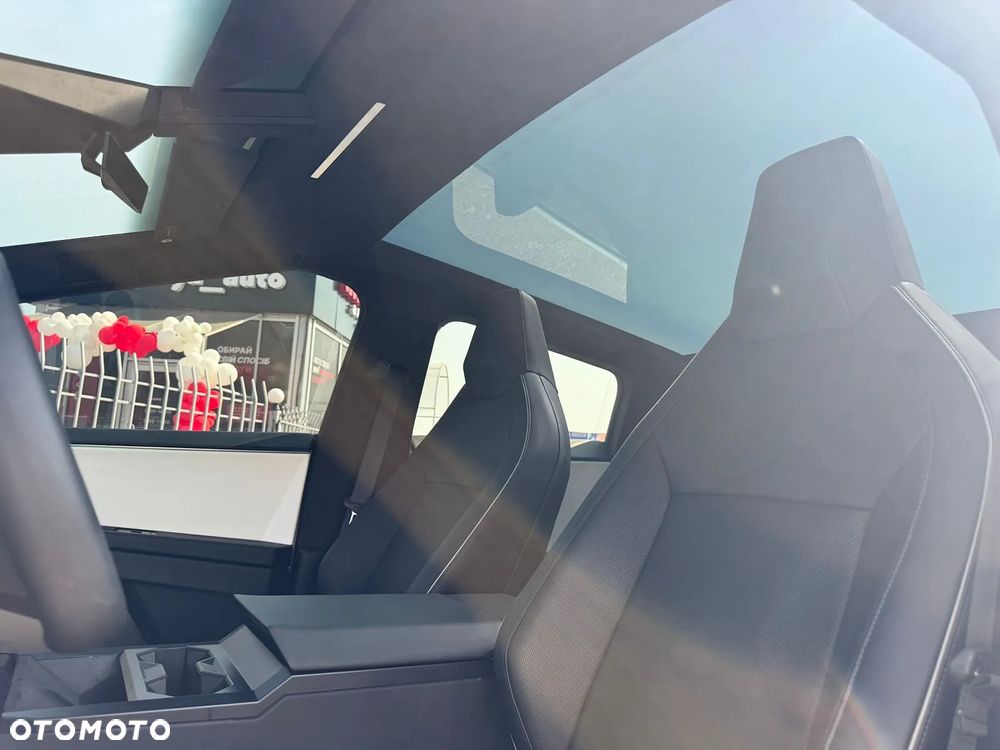 Tesla Cybertruck - 5