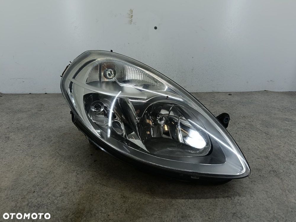 LAMPA PRZÓD PRAWA LANCIA MUSA - 1