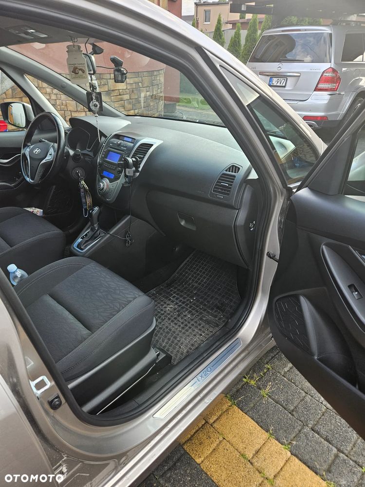 Hyundai ix20 1.6 Classic + - 12
