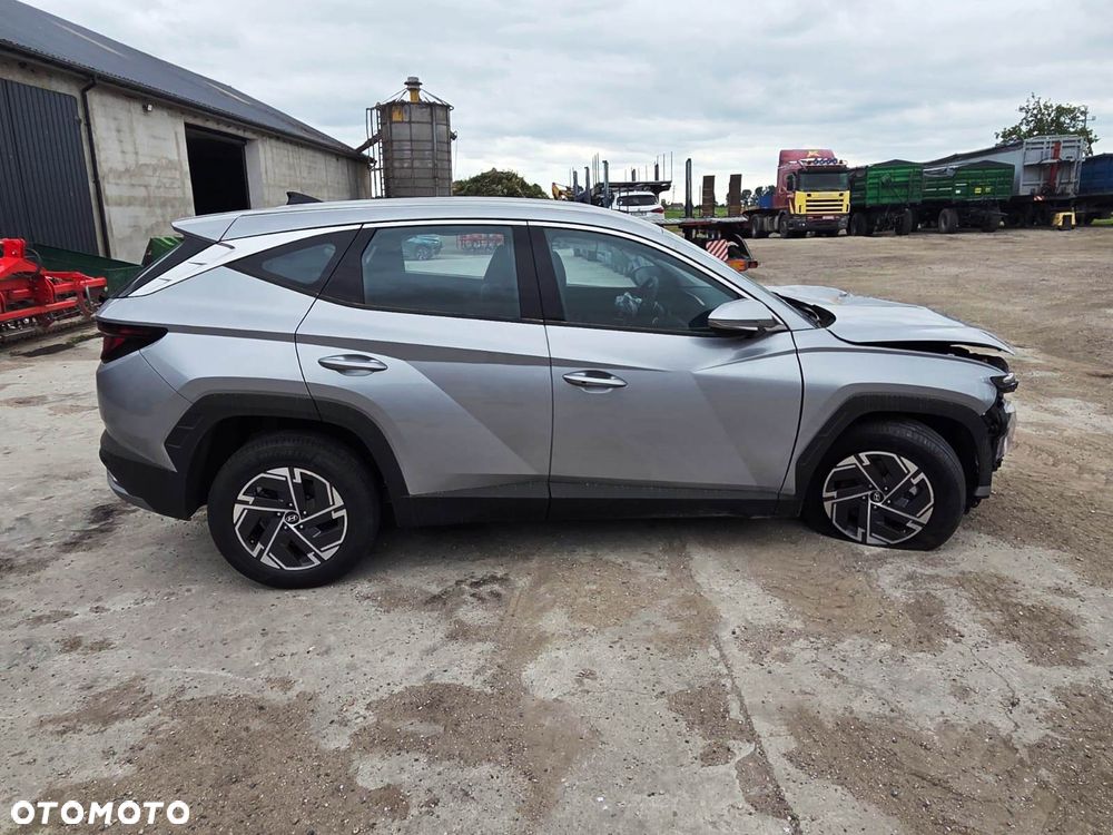 Hyundai Tucson 1.6 T-GDi HEV Executive 2WD - 3
