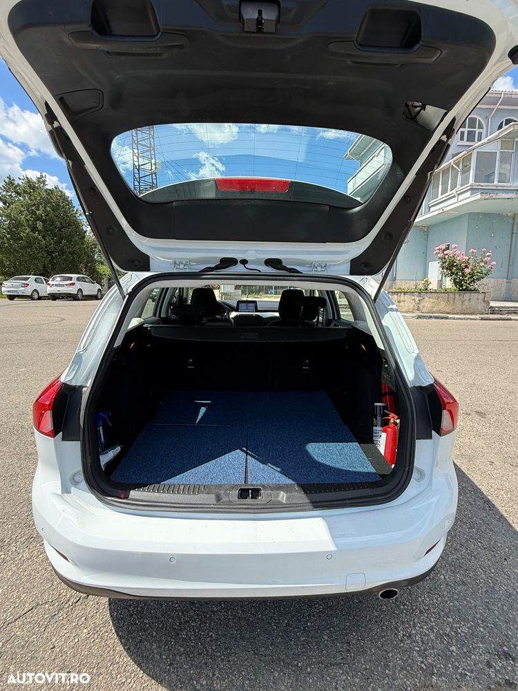 Ford Focus 1.5 EcoBlue Trend - 6