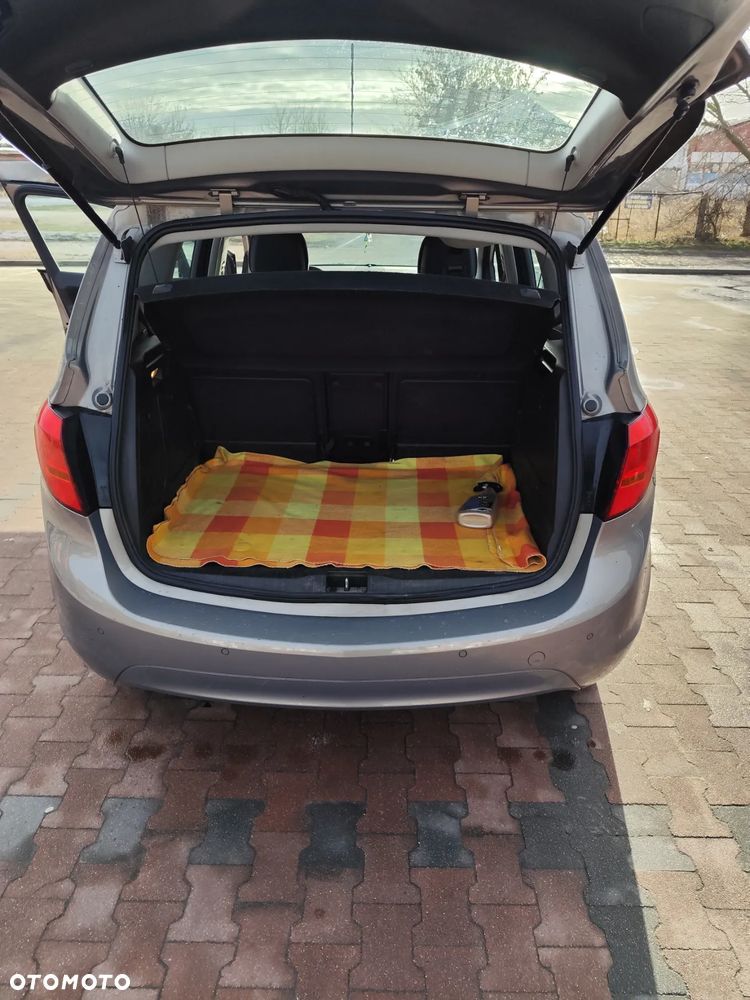 Opel Meriva 1.4 Essentia - 11