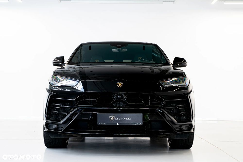 Lamborghini Urus Standard - 4