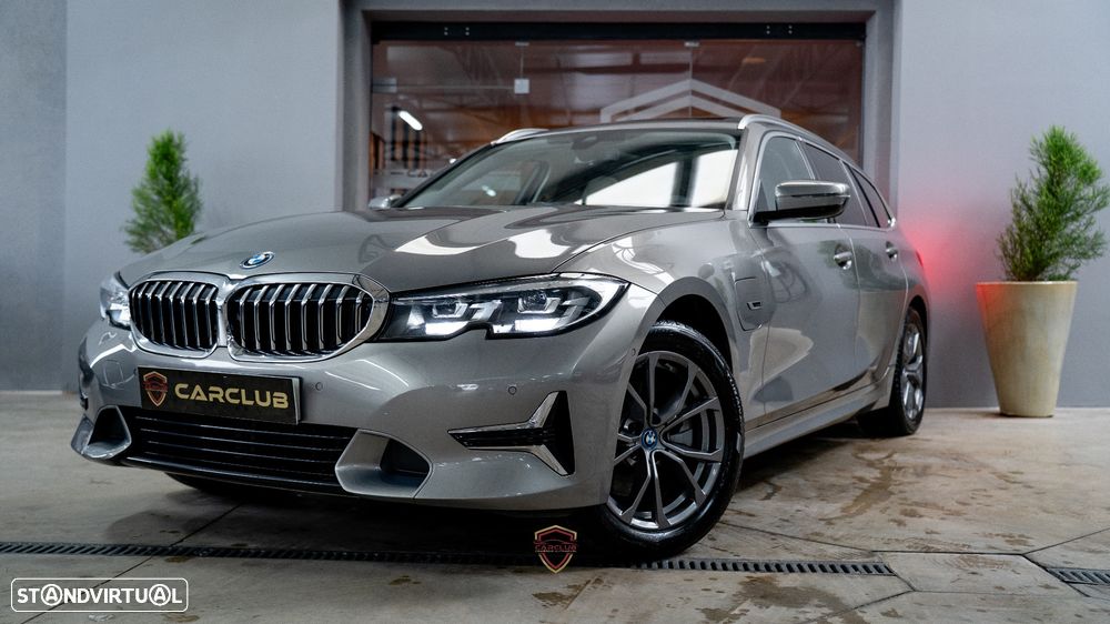 BMW 320 e Touring Line Luxury Auto - 3