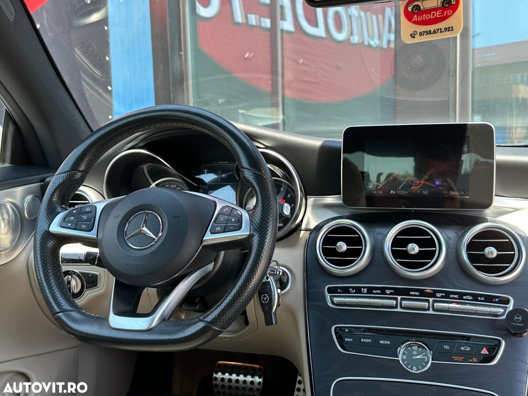 Mercedes-Benz C - 8