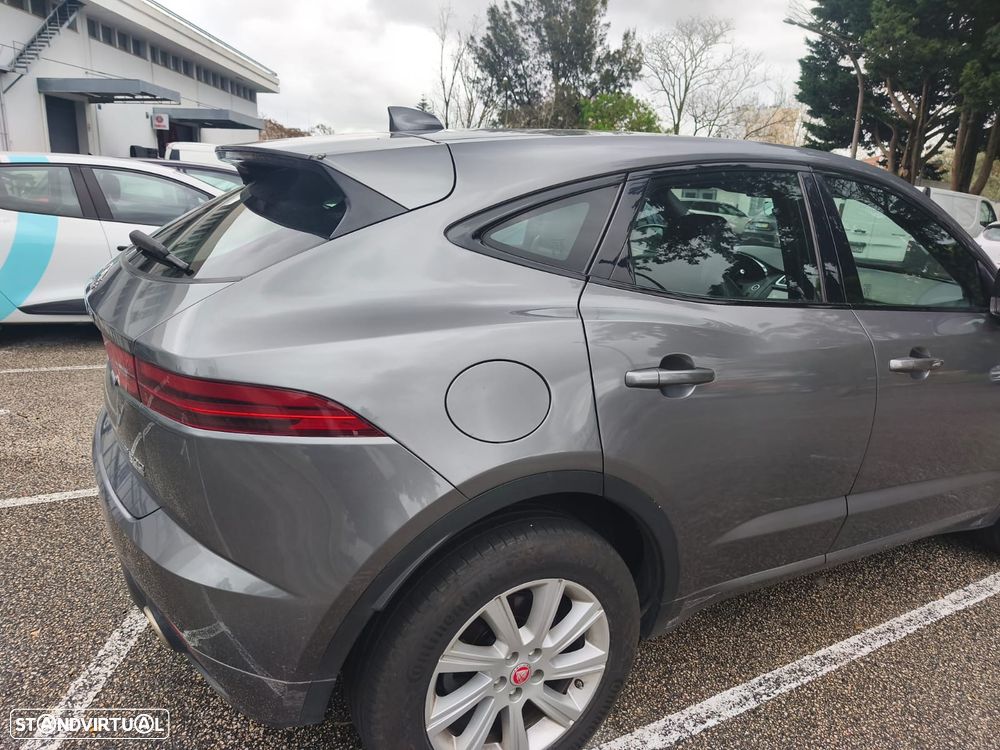 Jaguar E-Pace - 4