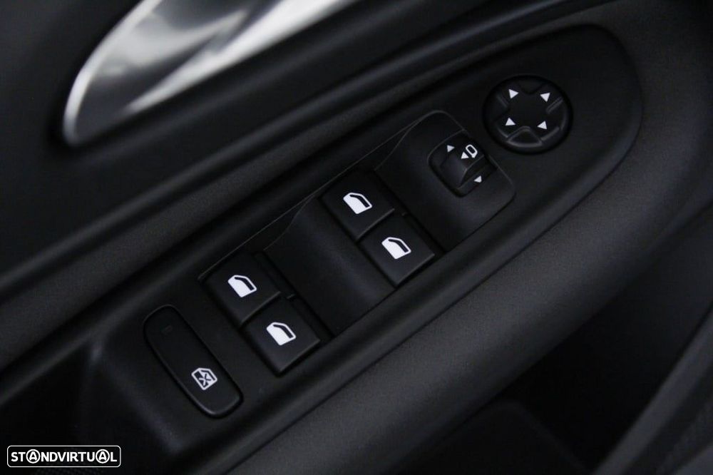 Alfa Romeo Junior 1.2 Speciale eDCT6 - 21