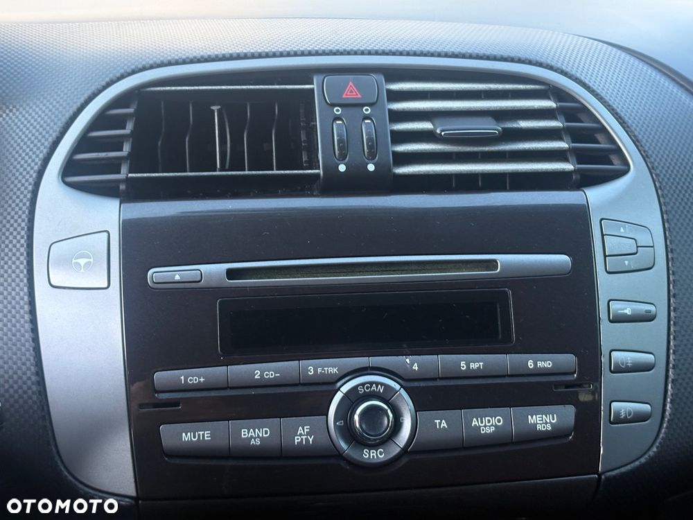 Fiat Bravo 1.4 T-JET 16V Dualogic Racing - 17