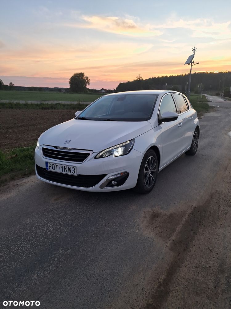 Peugeot 308 1.6 BlueHDi Allure S&S - 14