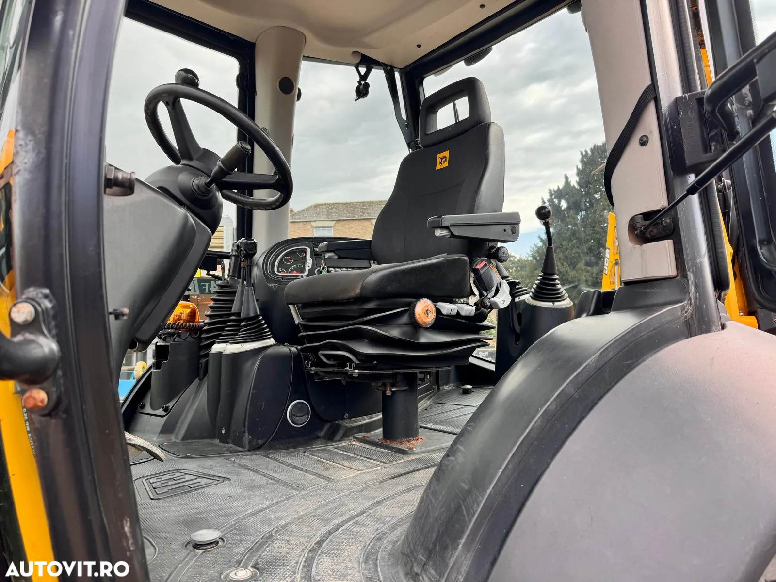 JCB 3CX - 5