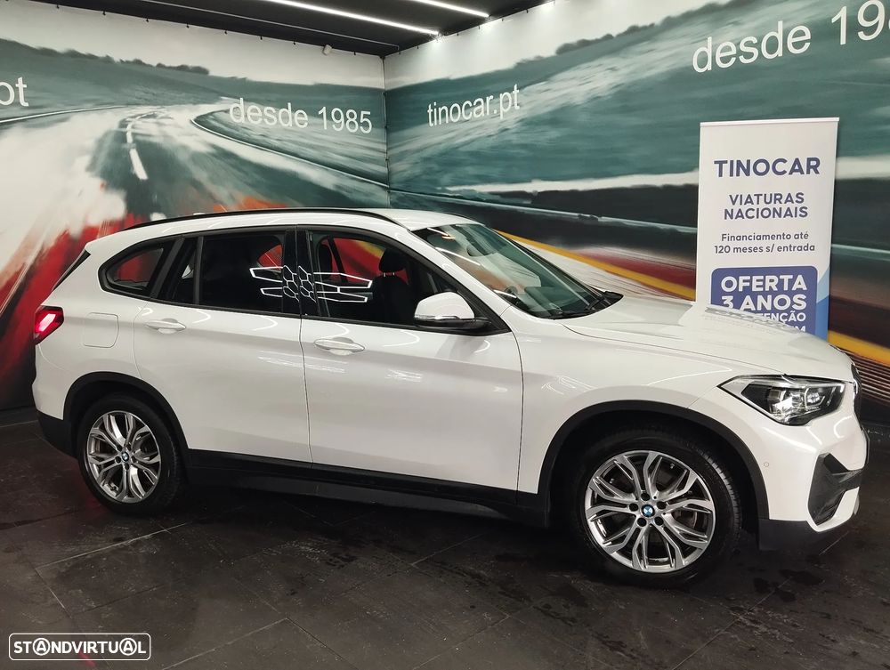 BMW X1 25 e xDrive Corporate Edition - 4
