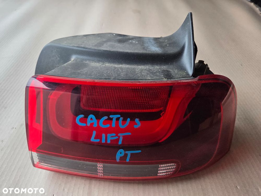 Lampa tylna prawa Citroen C4 Cactus LIFT - 1
