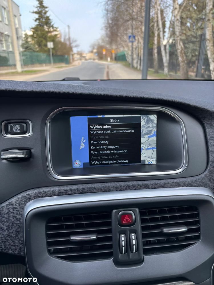 Volvo V40 D3 Geartronic Summum - 22