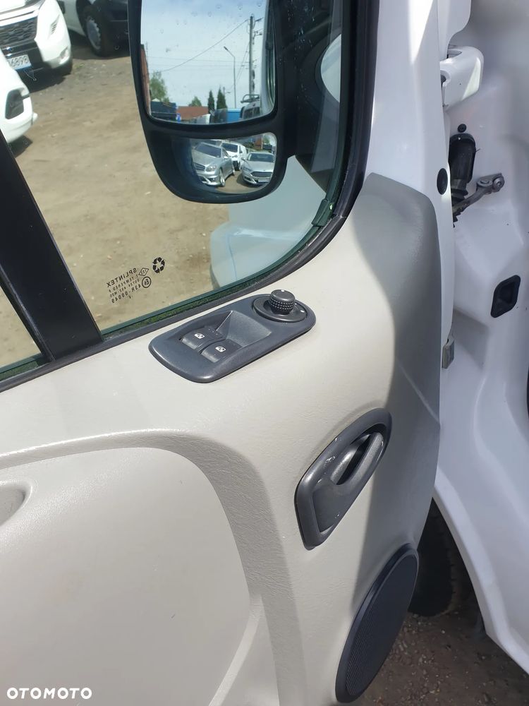 Renault trafic - 9