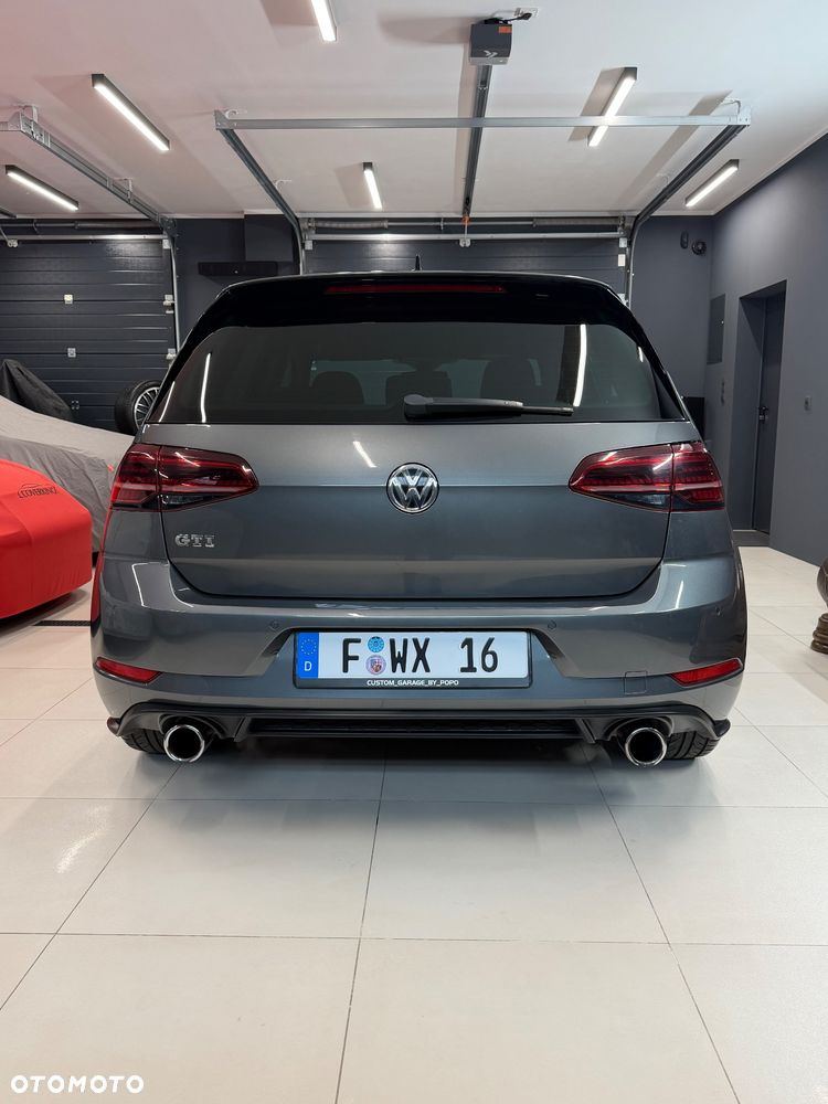 Volkswagen Golf GTI (BlueMotion Technology) DSG - 11
