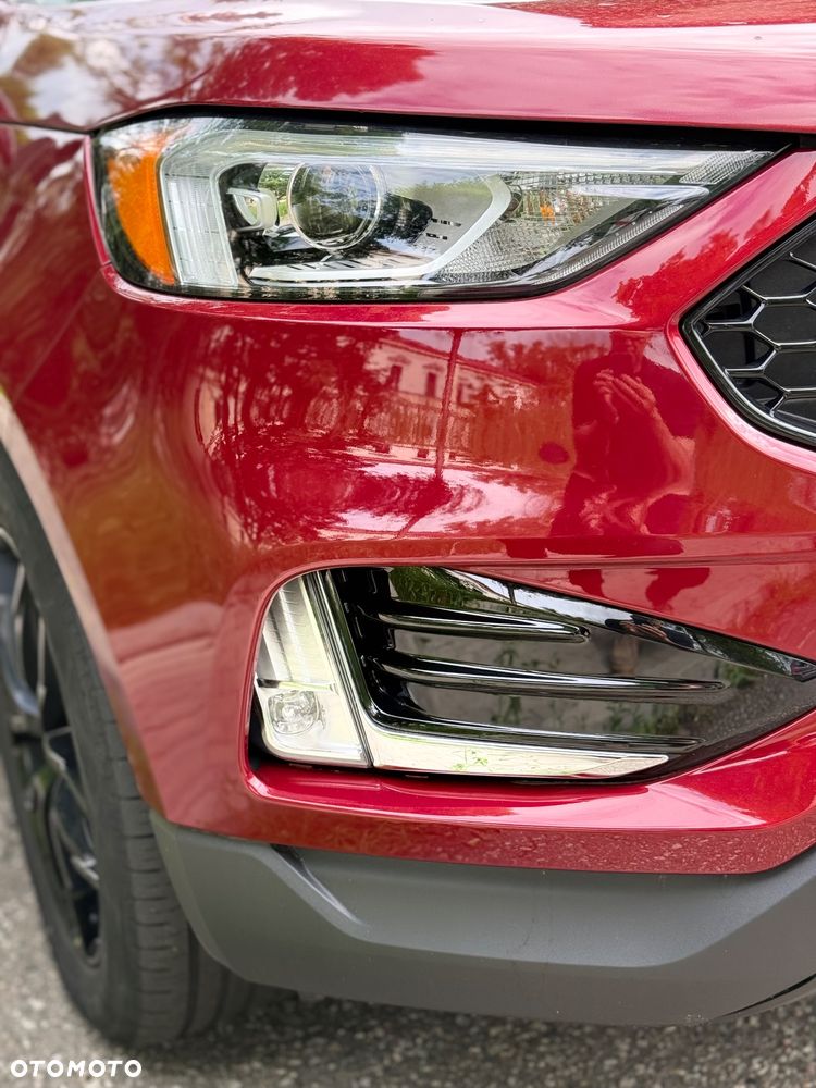 Ford Edge - 8
