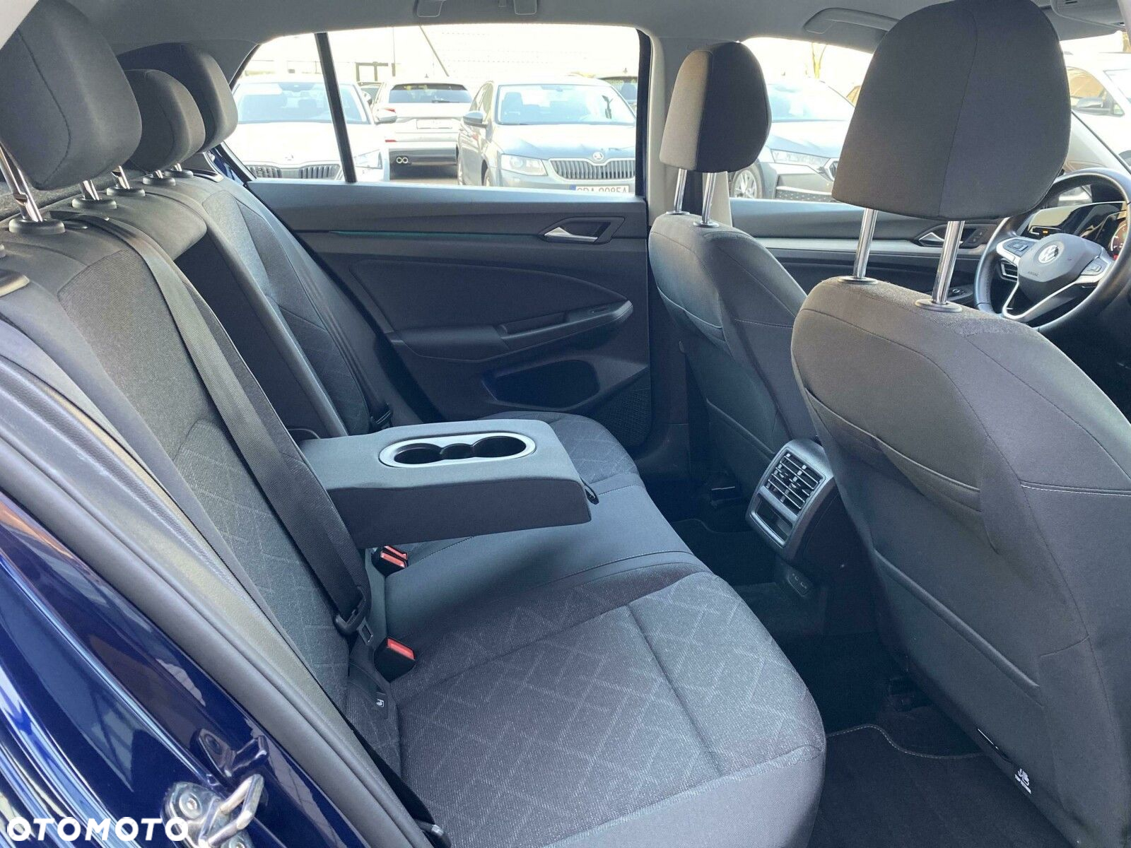 Volkswagen Golf - 17