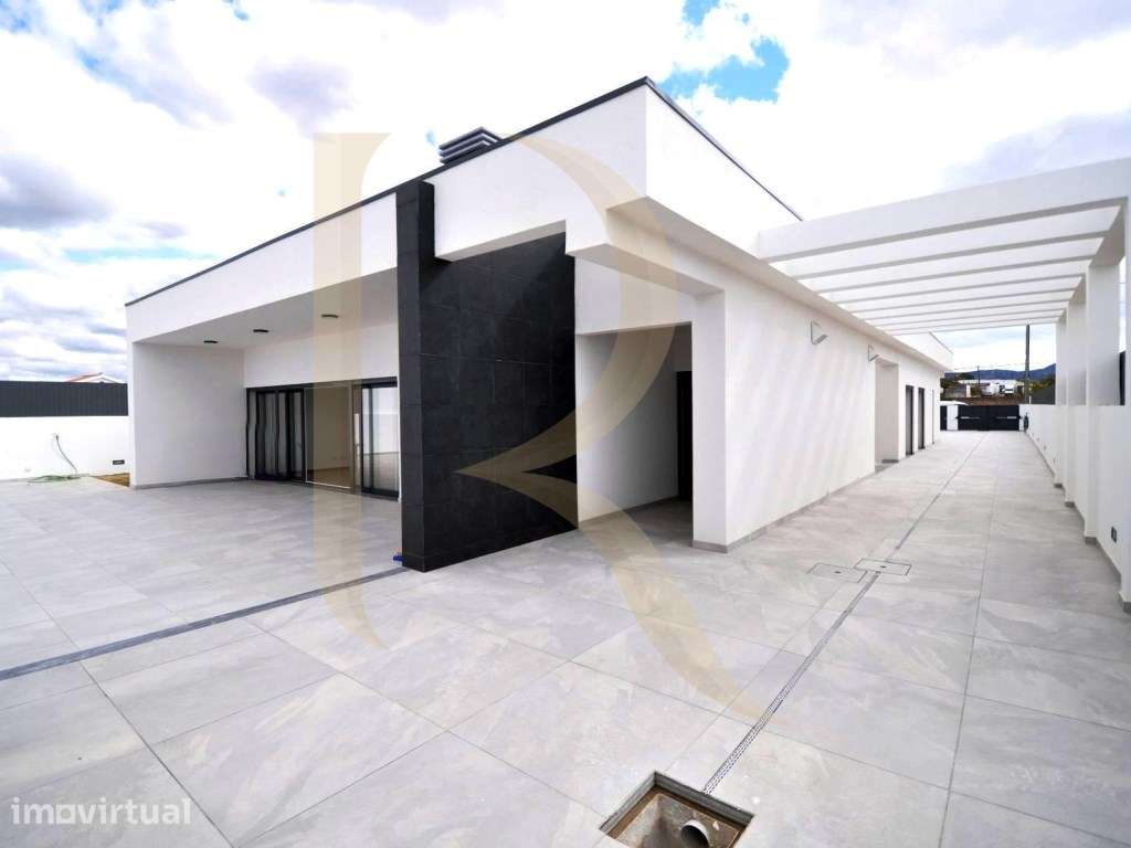 Moradia Isolada T4 Venda Setúbal - Grande imagem: 5/39
