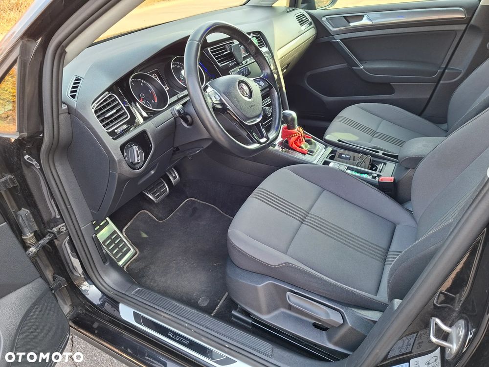 Volkswagen Golf 1.6 TDI BlueMotion Technology DSG Allstar - 14
