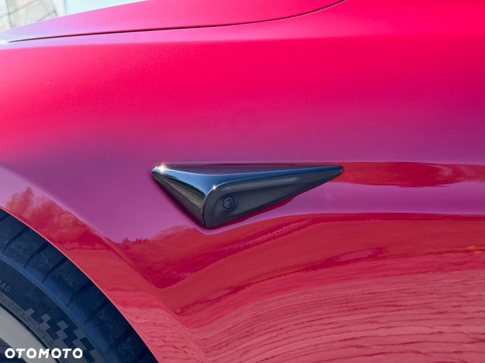 Tesla Model S Plaid - 35