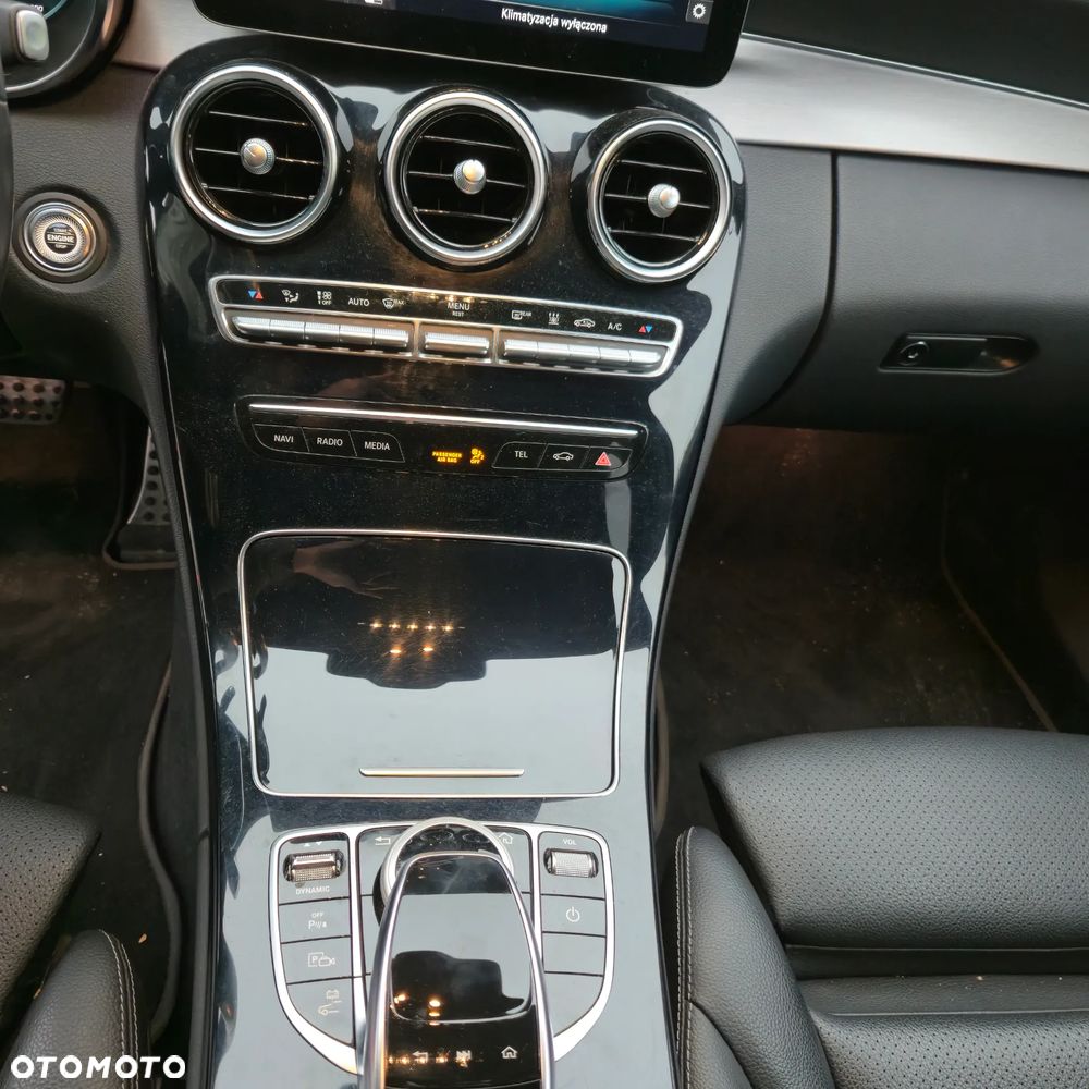 Mercedes-Benz Klasa C 300 de 9G-TRONIC Night Edition - 16