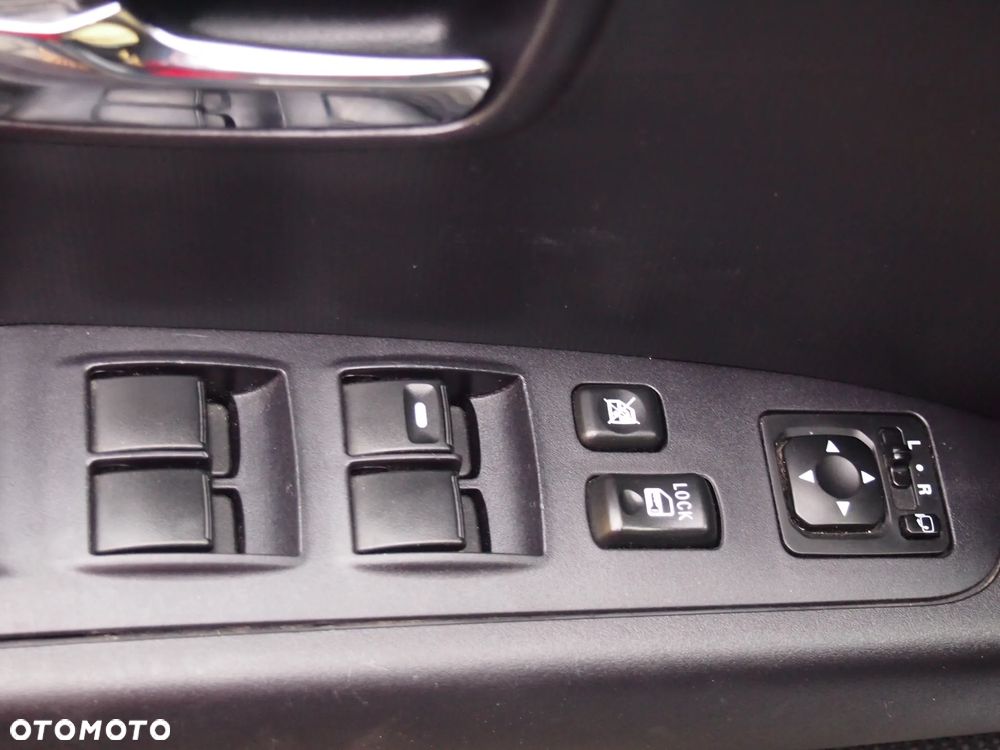 Citroën C-Crosser - 9