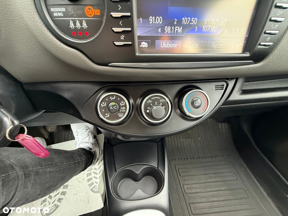 Toyota Yaris 1.5 Premium - 20