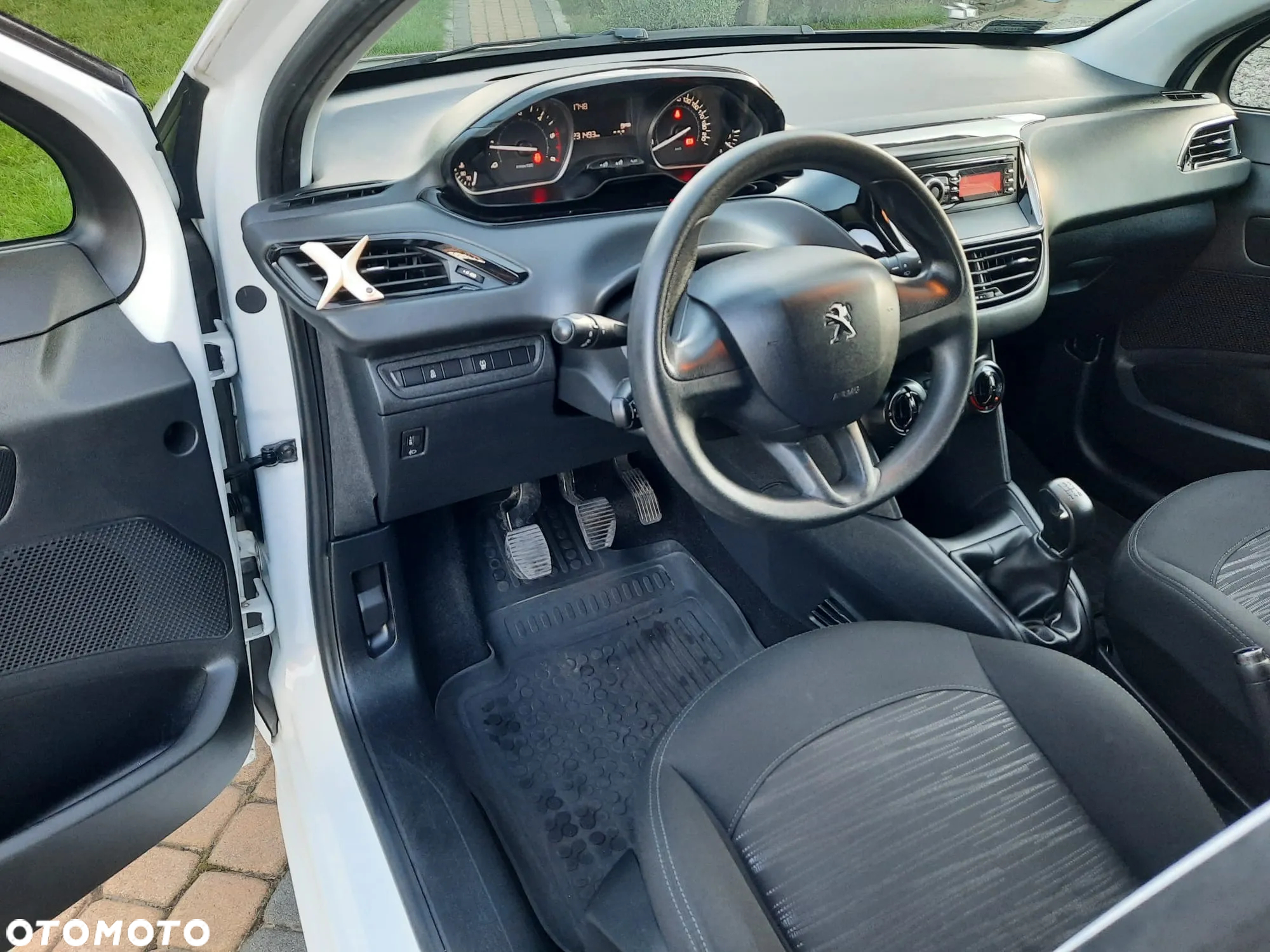 Peugeot 208 1.6 BlueHDi Active - 6
