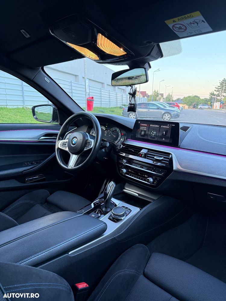 BMW Seria 5 520d AT - 13