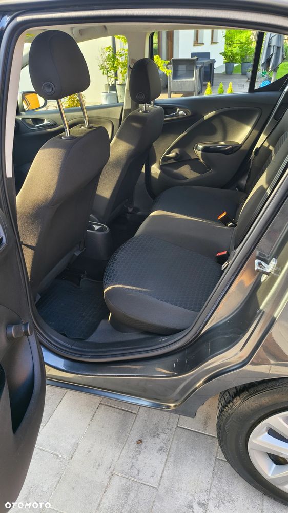 Opel Corsa 1.4 Enjoy - 9