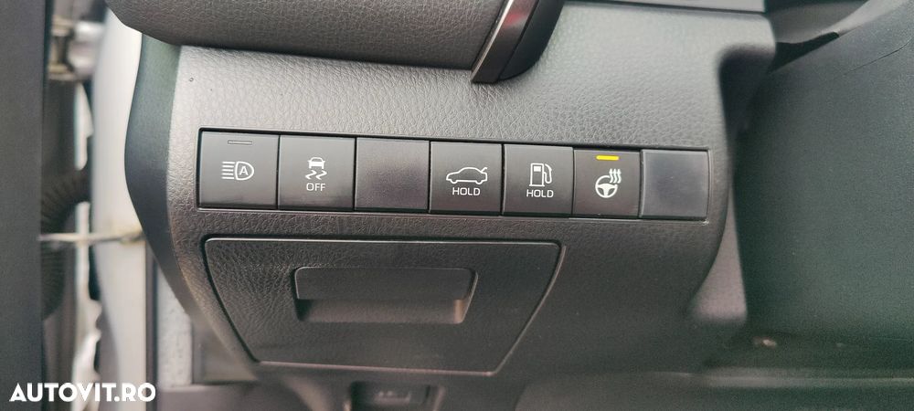 Toyota Camry 2.5 Exclusive - 16