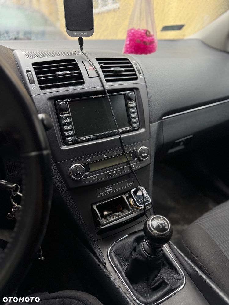 Toyota Avensis 2.0 D-4D Sol plus+NAVI - 15