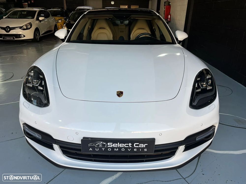 Porsche Panamera Sport Turismo 4 E-Hybrid Edition 10 Anos - 3
