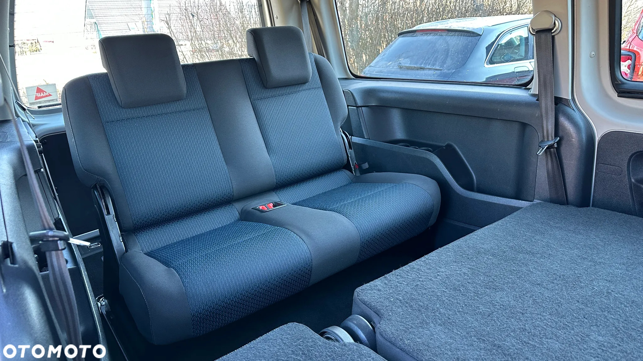 Volkswagen Caddy - 24