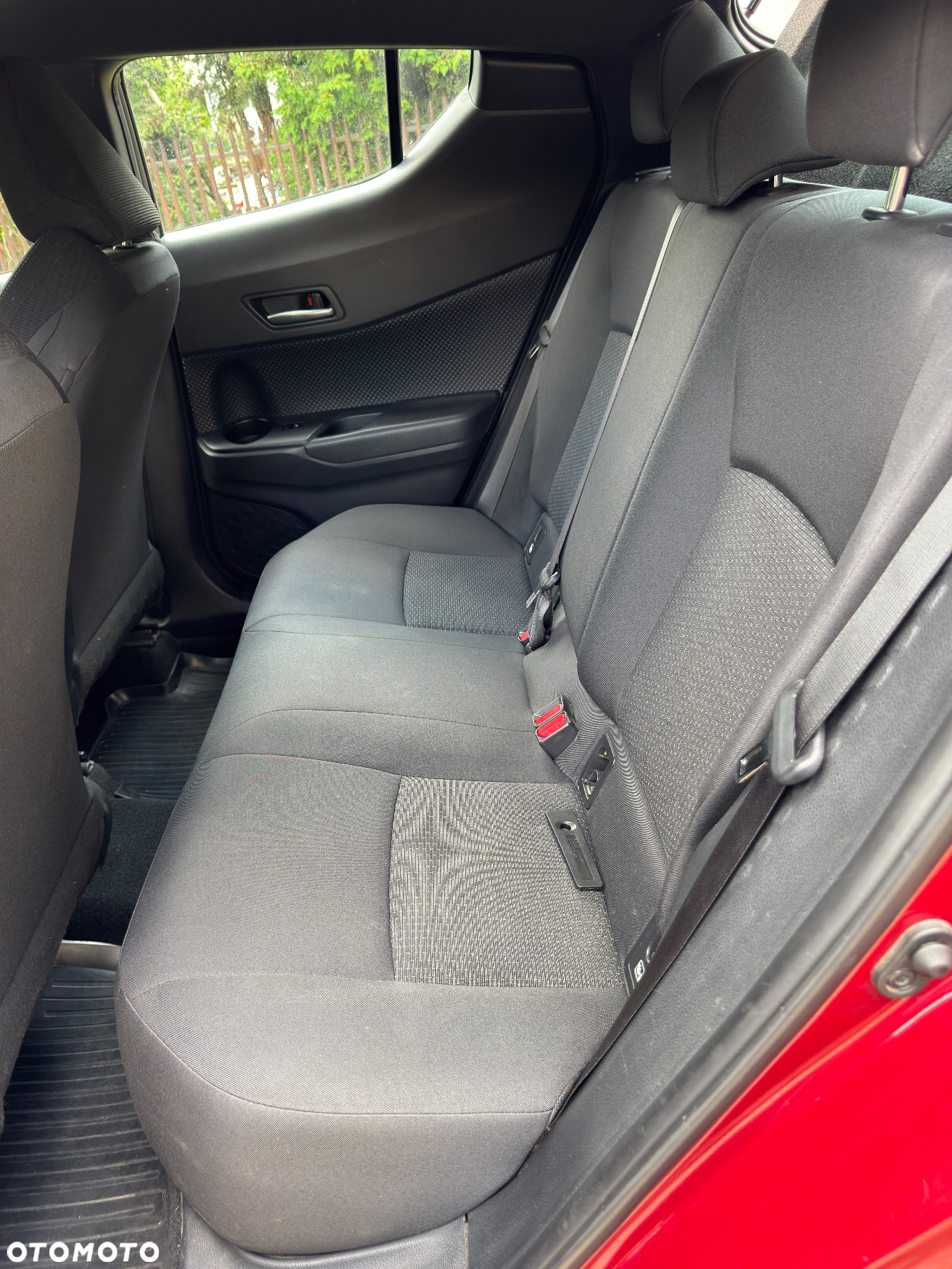 Toyota C-HR 1.2 T Premium - 12