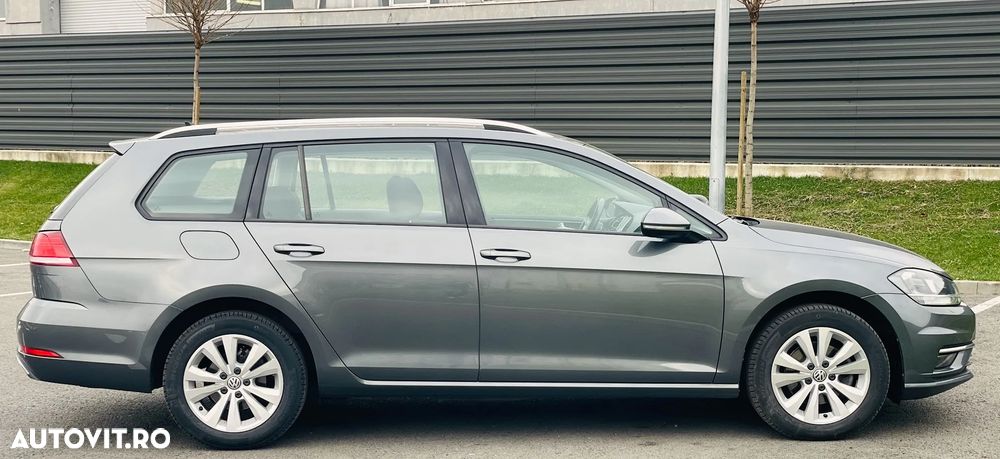 Volkswagen Golf 1.6 TDI SCR DSG Comfortline - 12