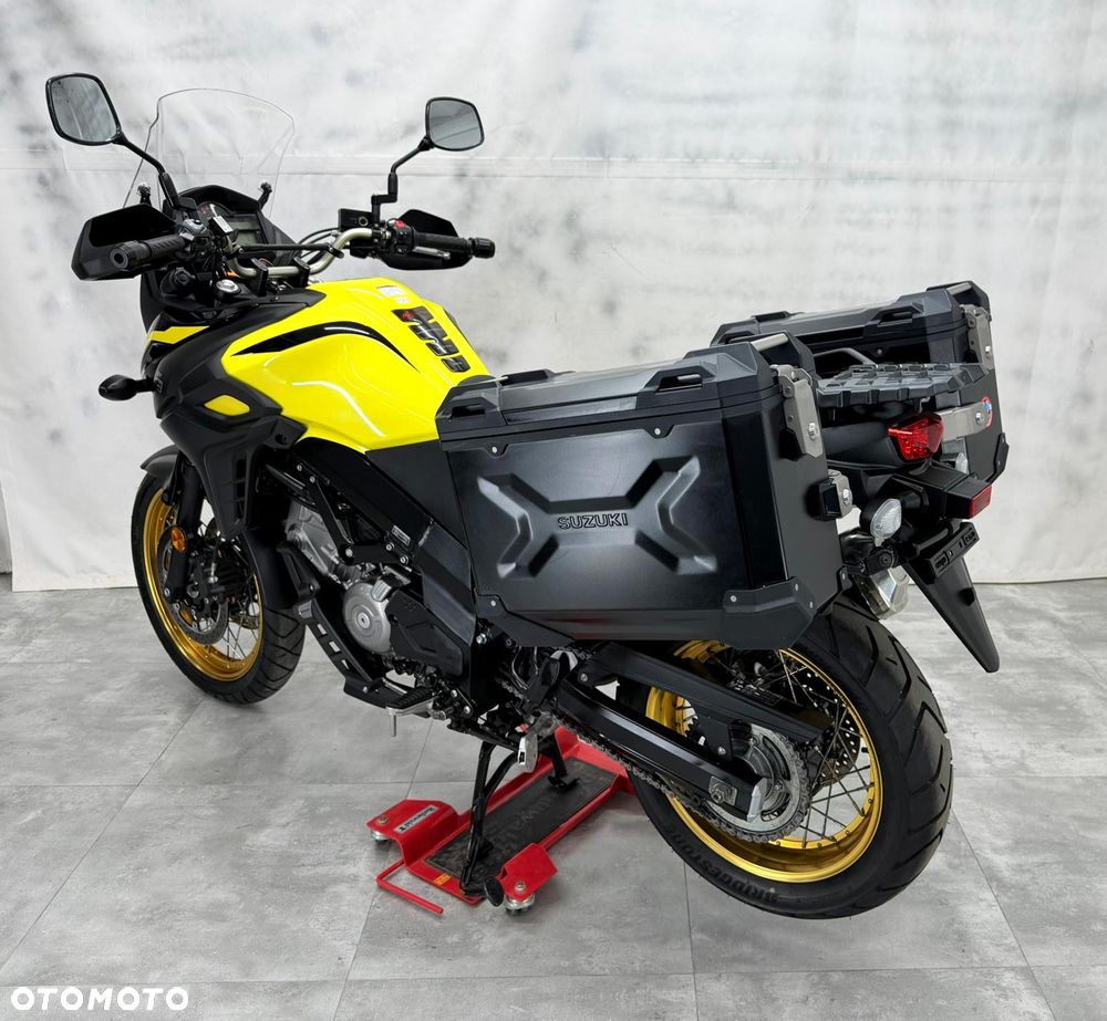 Suzuki V-STROM - 25