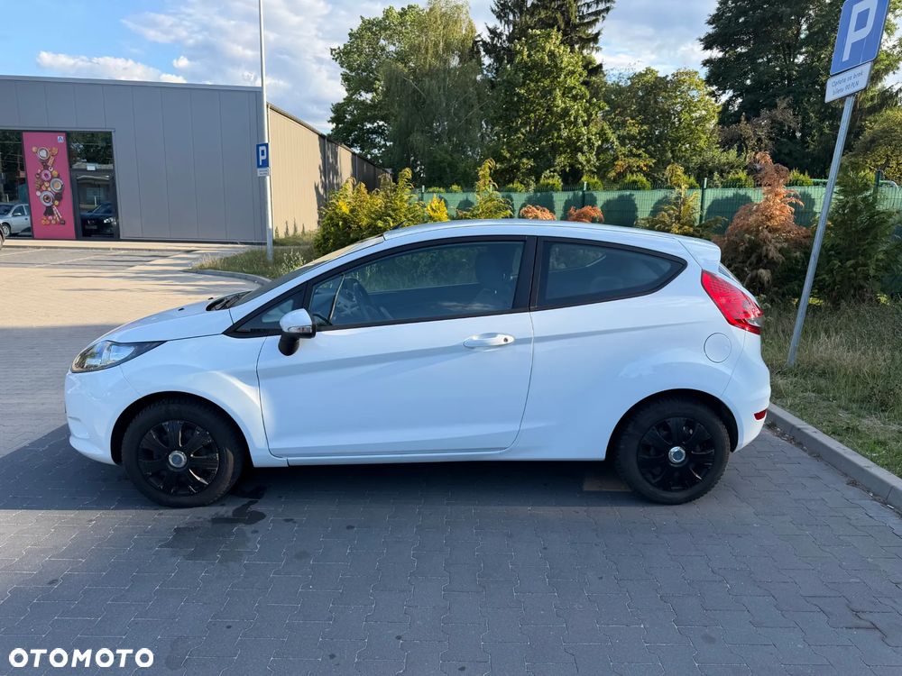 Ford Fiesta 1.25 Ambiente EU5 - 12