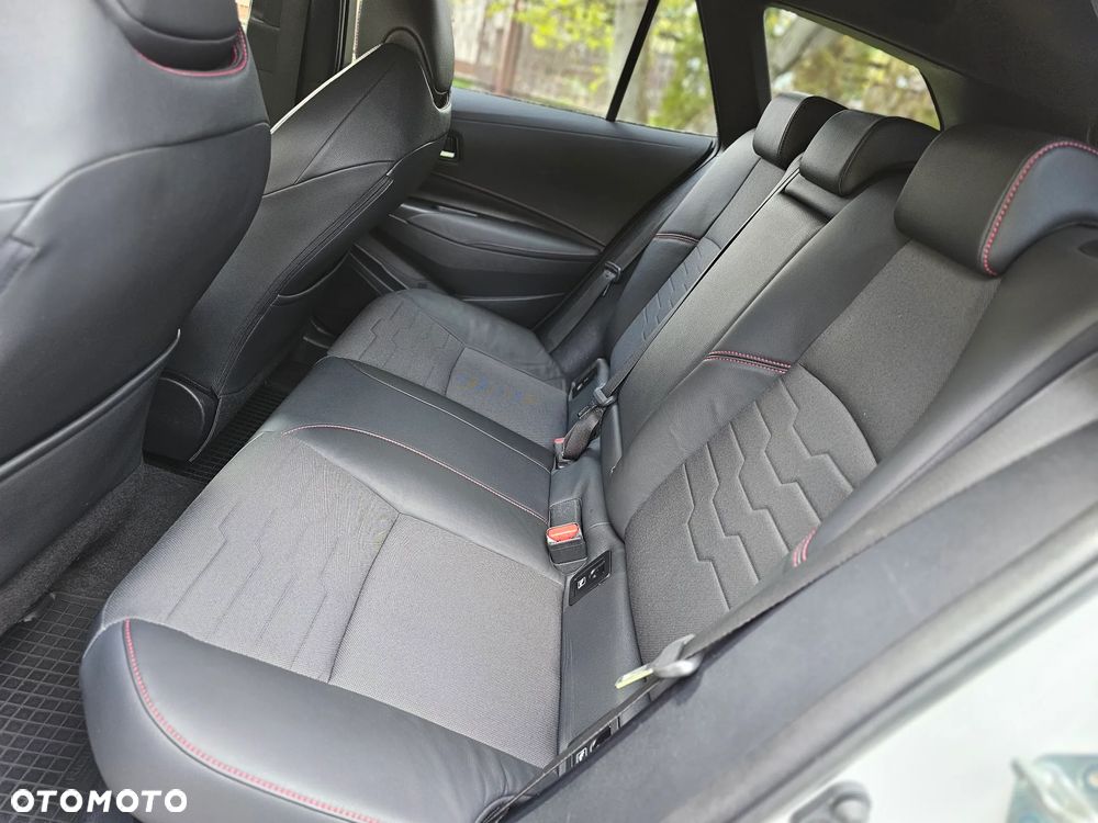 Toyota Corolla 1.8 Business Edition - 22
