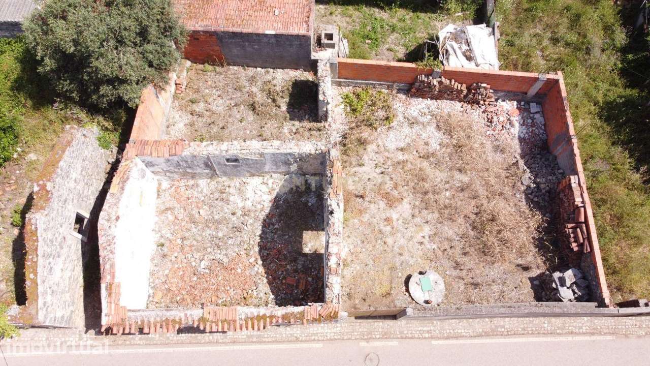 Ruin com Potencial em Coz, Alcobaça - 150m² - Grande imagem: 3/9
