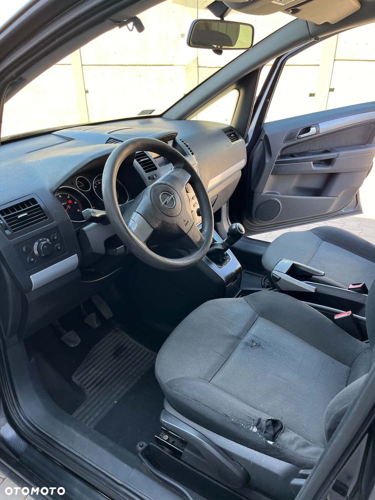 Opel Zafira 1.9 CDTI - 8