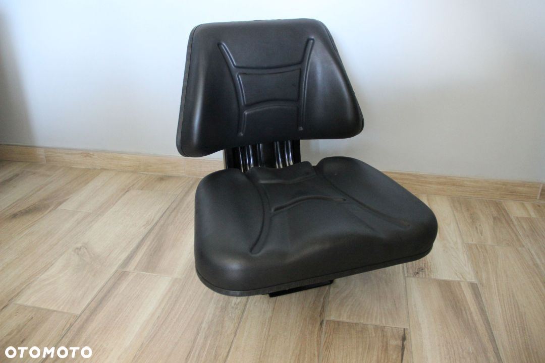 Siedzenie siedzenia firmowe C 330 C 360 MF T25 Ursus - 3