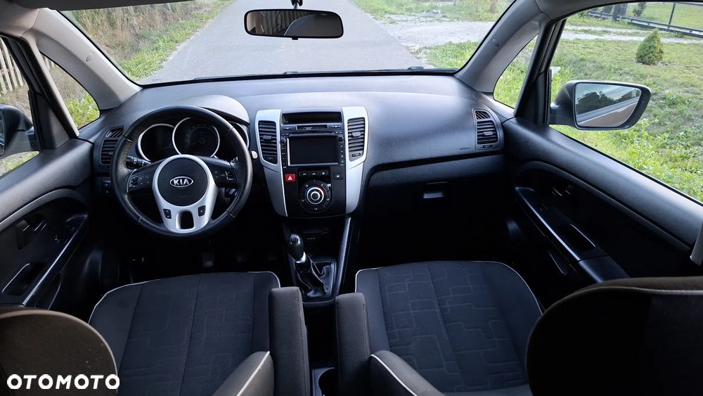 Kia Venga 1.6 L - 13