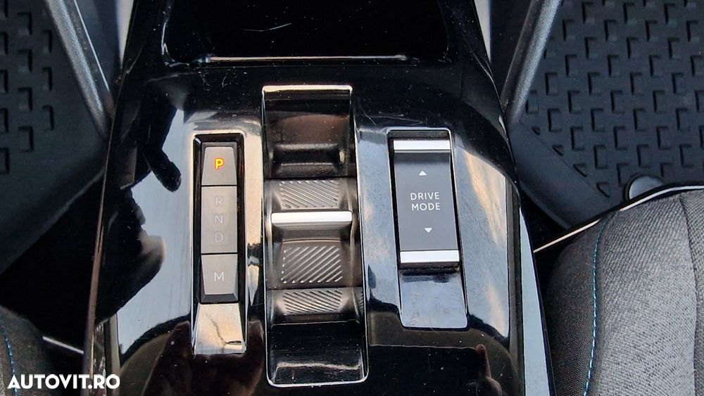 Citroën C4 PureTech 130 Stop & Start EAT6 Shine - 17