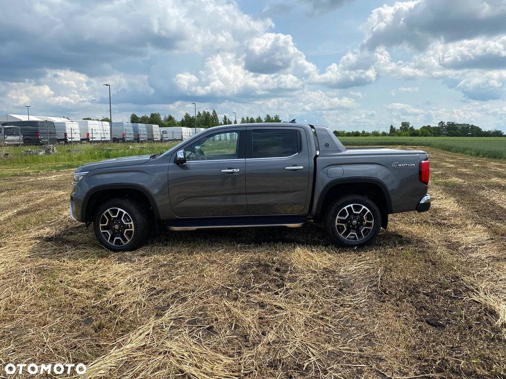 Volkswagen Amarok - 8