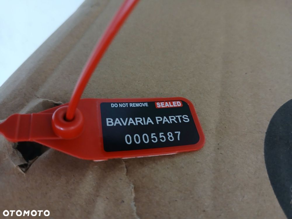 PODSUFITKA BMW F31 M PAKIET - 13