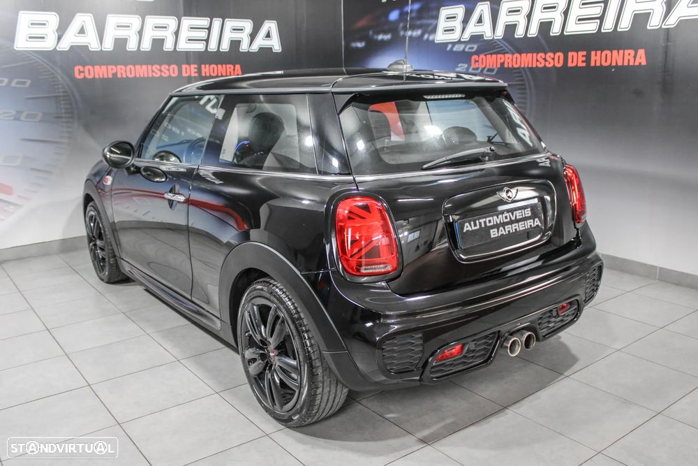 MINI 3 Portas One D - 20
